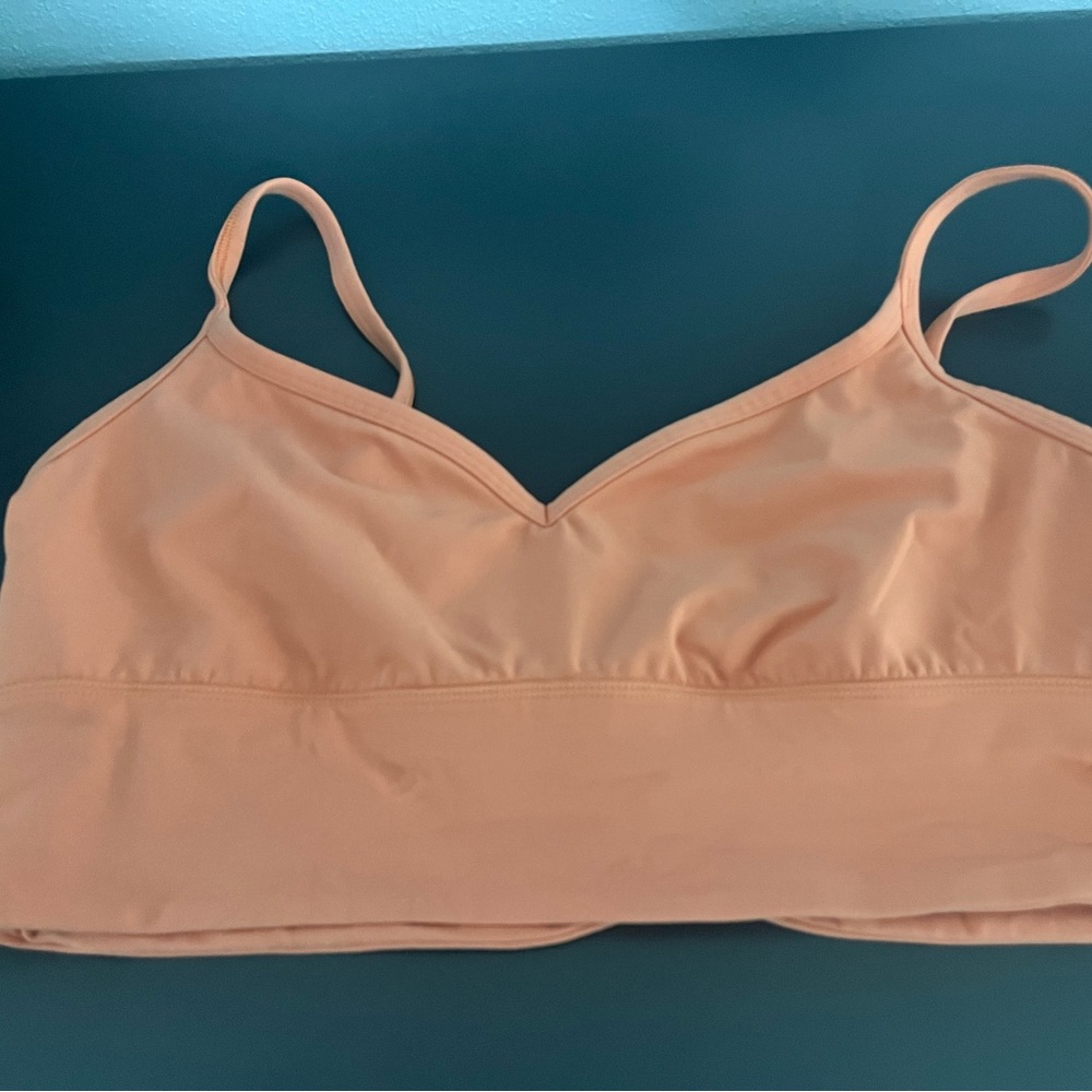 Lululemon workout top